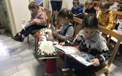 Krtečci v knihovně