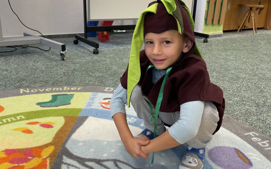 Medvídci hrají pohádku O veliké řepě 🐻