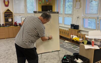 Koťátka – letem světem s malířem 😊🎨